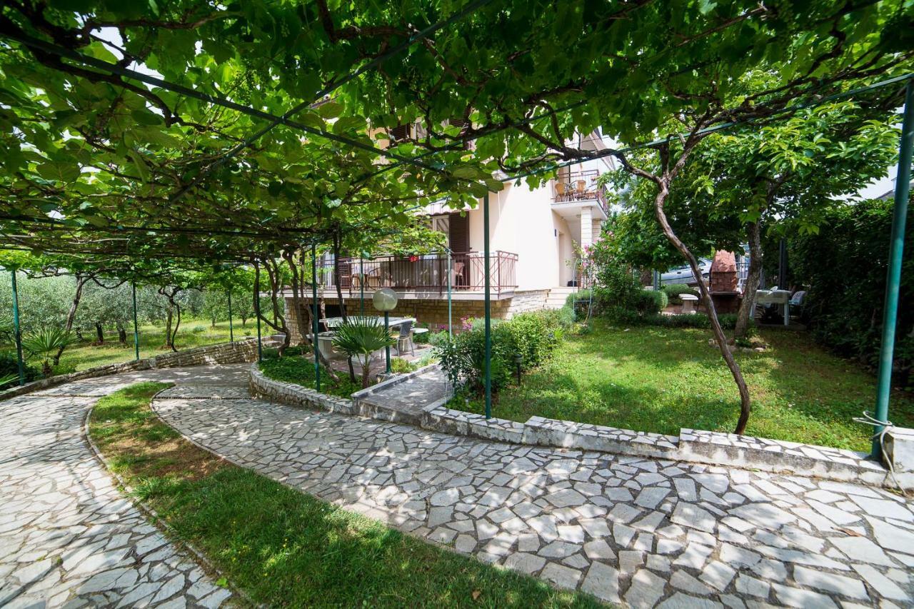 Apartments Marija Poreč Buitenkant foto
